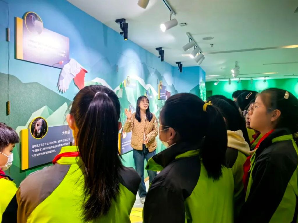 国际无废日丨小学生探秘“德赢·vwin体育智慧大脑”